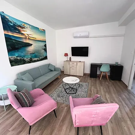 Town House In Old Town Ador, Gandia