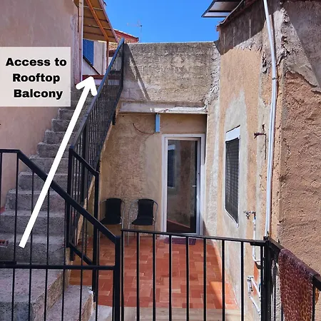 Town House In Old Town Ador, Gandia Apartment