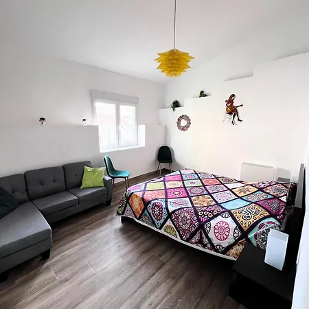 Town House In Old Town Ador, Gandia